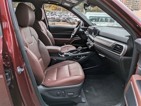 Used 2023 Kia Telluride EX image 29