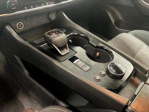 Certified 2023 Nissan Rogue SV AWD/4WD image 21