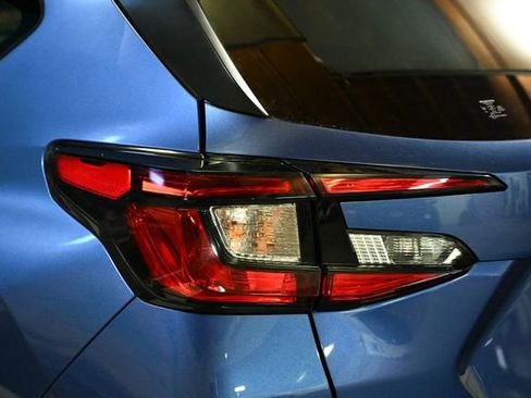 Used 2025 Subaru Crosstrek 2.0i Premium AWD/4WD image 18