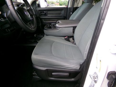 Used 2017 RAM 2500 Tradesman w/ Popular Equipment Group AWD/4WD image 9