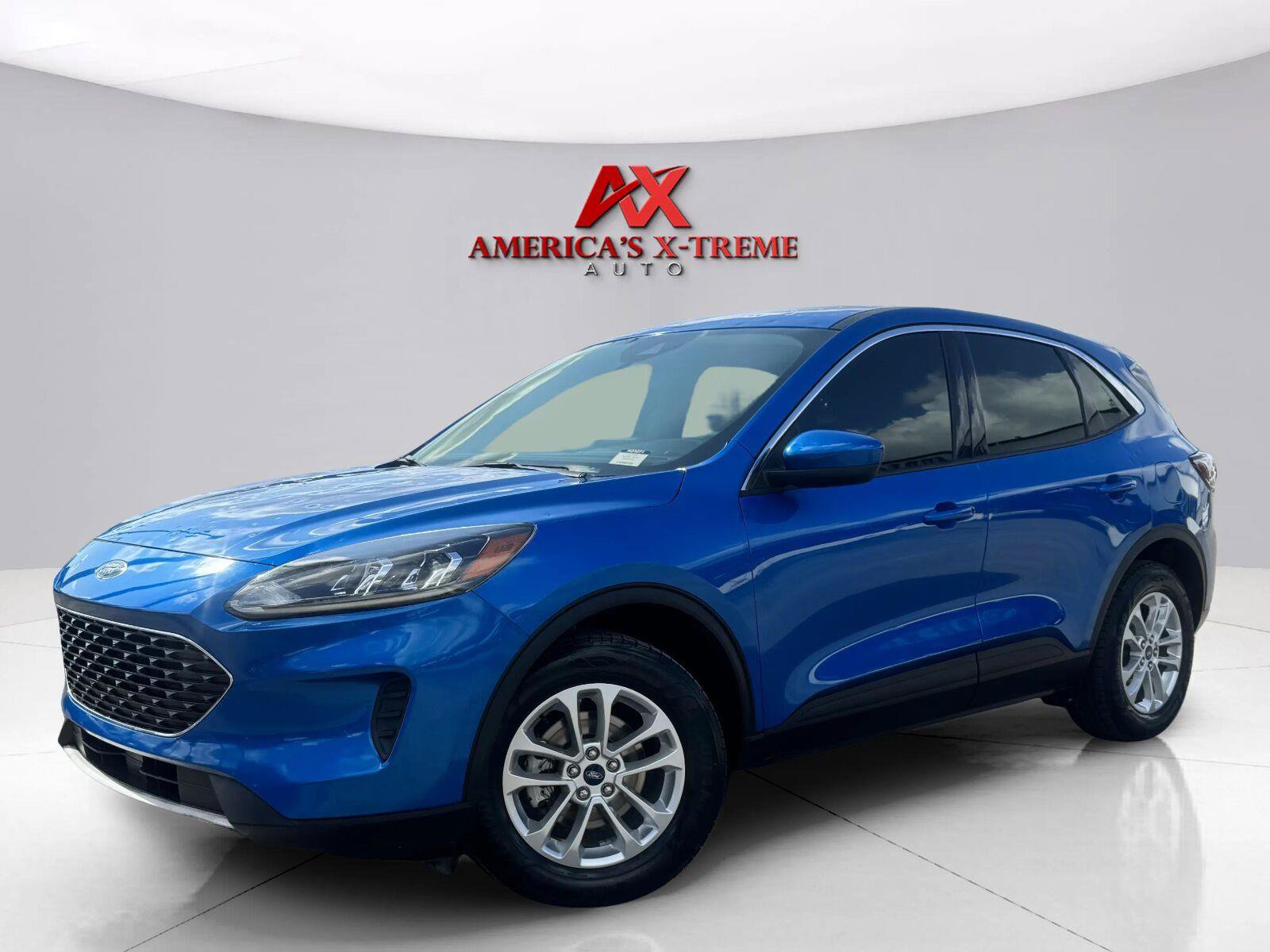 Used 2022 Ford Escape SE w/ Convenience Package FWD image 1