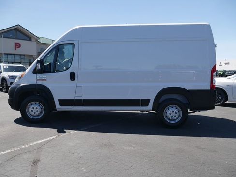 Used 2022 RAM ProMaster 2500 FWD image 6