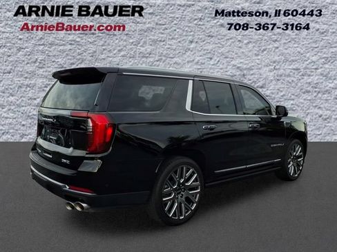 Used 2025 GMC Yukon Denali Ultimate AWD/4WD image 6