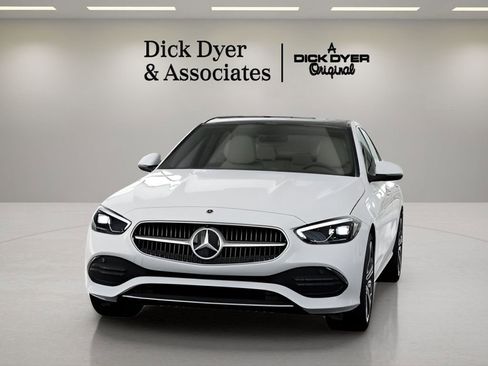 Used 2025 Mercedes-Benz C 300 Sedan image 32