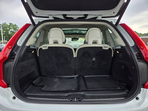 Used 2021 Volvo XC90 T6 Inscription w/ Climate Package AWD/4WD image 9