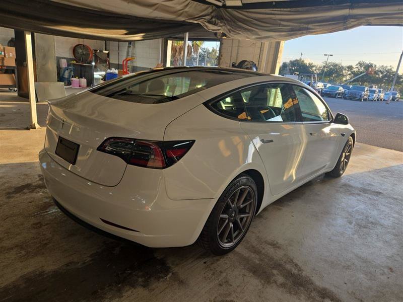Used 2021 Tesla Model 3 Standard Range Plus RWD image 5