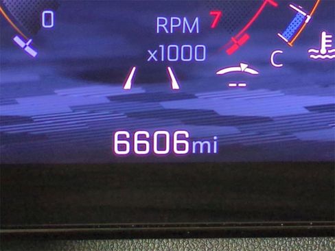 Certified 2025 Chevrolet Traverse Z71 w/ Driver Confidence Package image 12