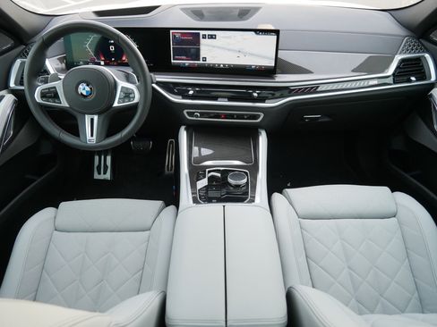 Certified 2025 BMW X6 M60i w/ Parking Assistance Package image 10