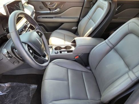 New 2025 Lincoln Corsair FWD w/ Equipment Group 101A image 15