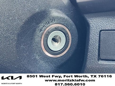 Used 2017 Toyota RAV4 LE FWD image 20