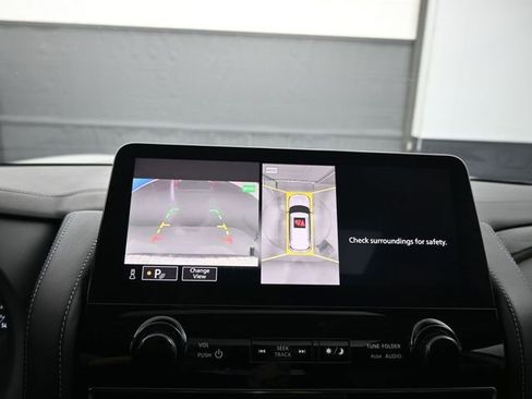 Used 2024 INFINITI QX80 Luxe RWD image 21