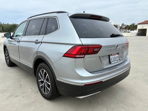 Used 2020 Volkswagen Tiguan SE w/ Panoramic Sunroof Package FWD image 14