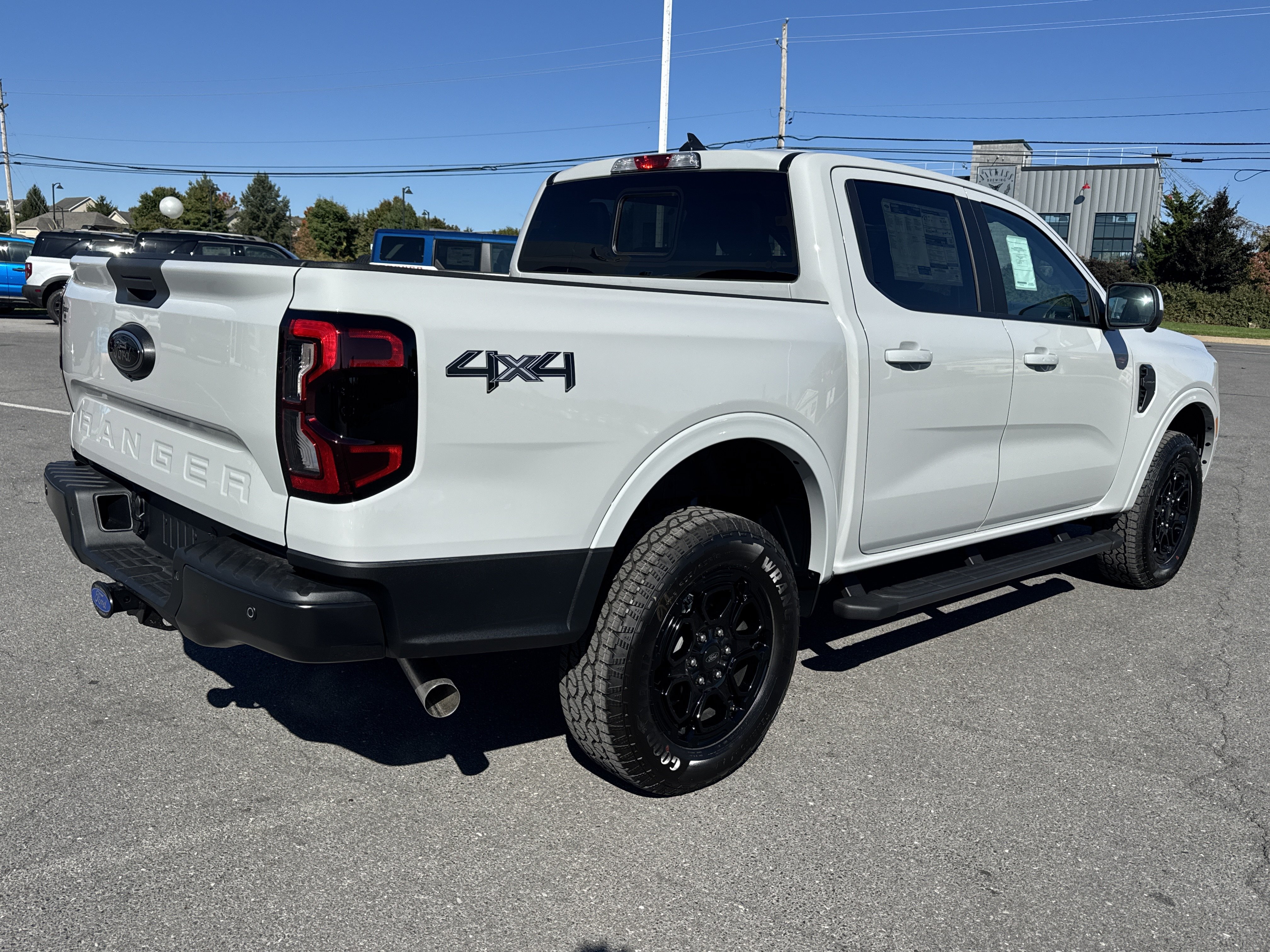 New 2026 Ford Ranger Lariat w/ Black Appearance Package AWD/4WD image 3