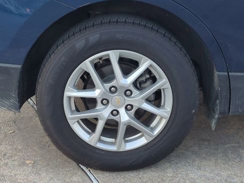 Used 2022 Chevrolet Equinox LT image 3