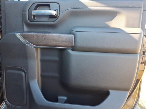 Used 2020 GMC Sierra 2500 Denali w/ Denali Ultimate Package image 14