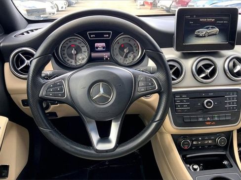 Used 2016 Mercedes-Benz CLA 250 image 3