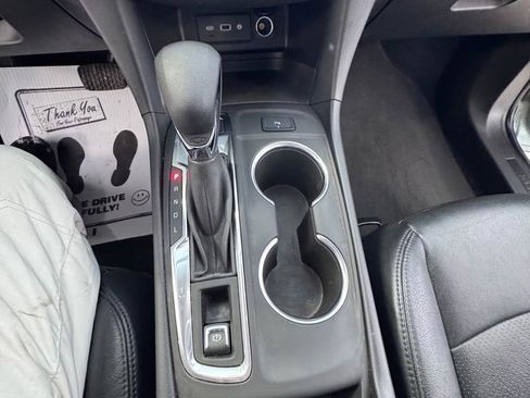 Used 2022 Chevrolet Equinox LT image 21