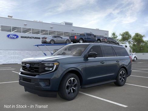 New 2026 Ford Expedition Active image 1