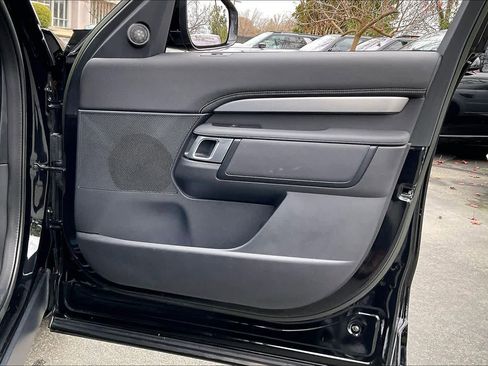 Used 2023 Land Rover Discovery S R-Dynamic image 26