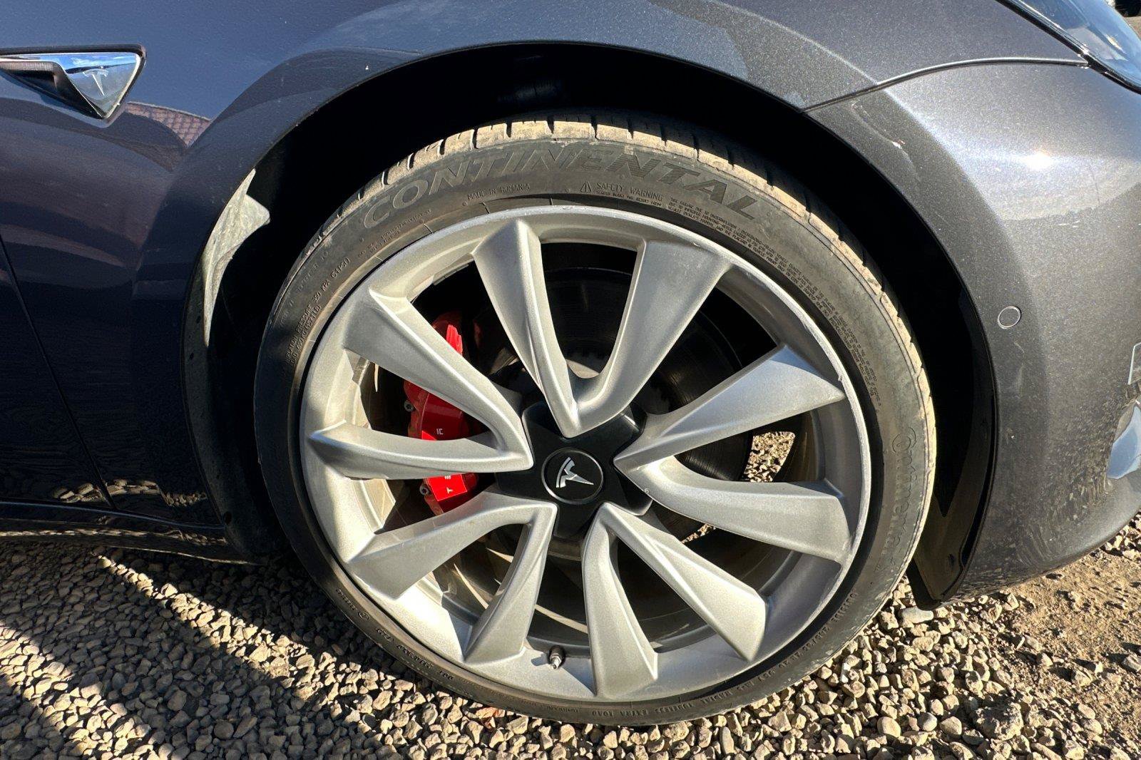 Used 2019 Tesla Model 3 Performance AWD/4WD image 4