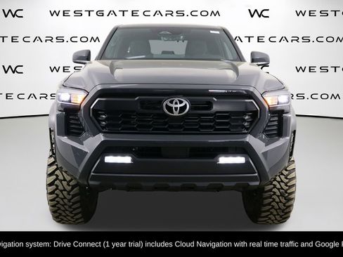 Used 2025 Toyota Tacoma Limited image 2