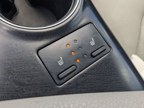 Used 2020 Toyota Camry XSE image 11