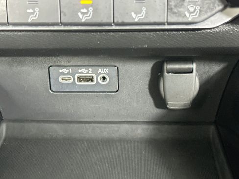 Used 2024 Nissan Altima 2.5 SV FWD image 25