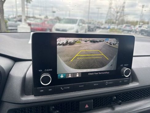 Used 2025 Honda CR-V LX image 27