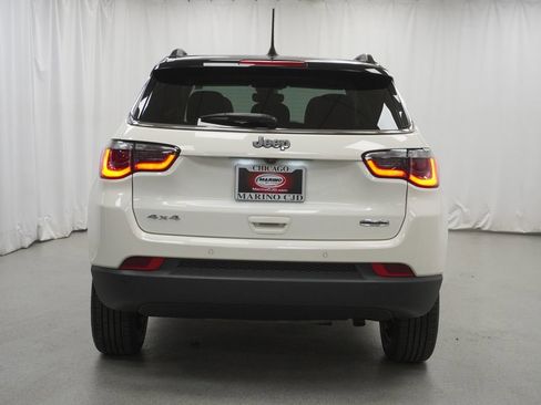 Certified 2020 Jeep Compass Latitude image 9