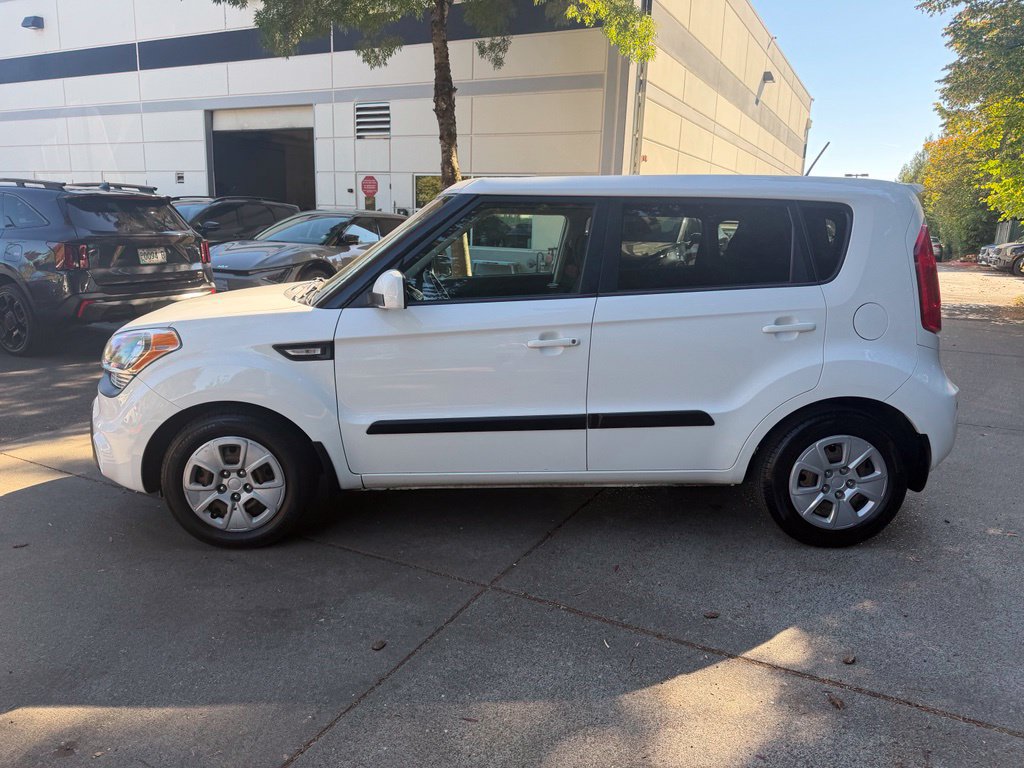Used 2013 Kia Soul FWD image 7