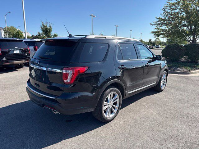 Used 2018 Ford Explorer XLT w/ Equipment Group 202A FWD image 9