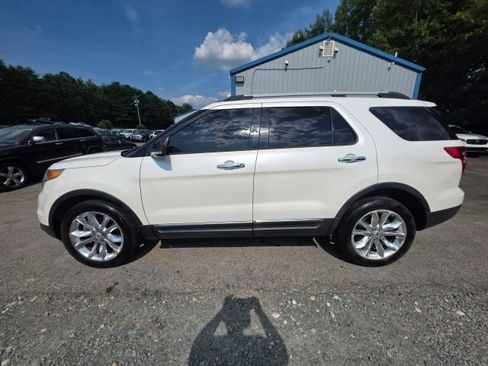 Used 2013 Ford Explorer XLT AWD/4WD image 8