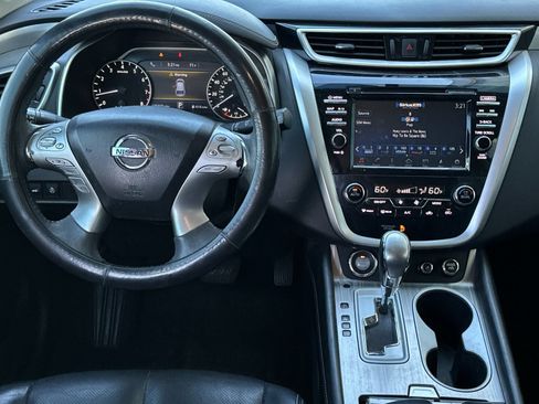 Used 2015 Nissan Murano Platinum w/ Platinum Technology Package FWD image 12