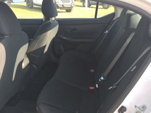 Used 2025 Nissan Sentra S FWD image 12