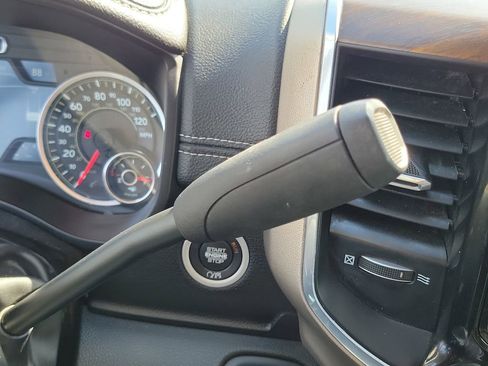 Used 2024 RAM 2500 Laramie image 13