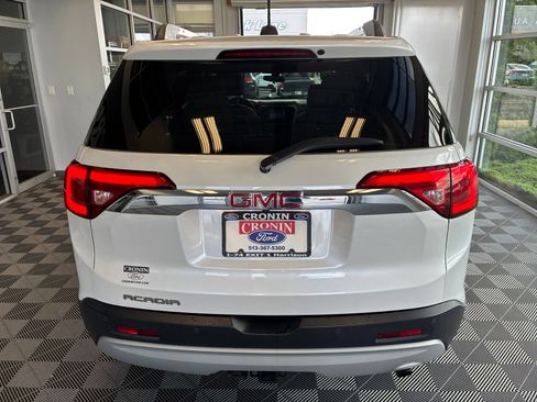 Used 2017 GMC Acadia SLE w/ Driver Alert Package I FWD image 5