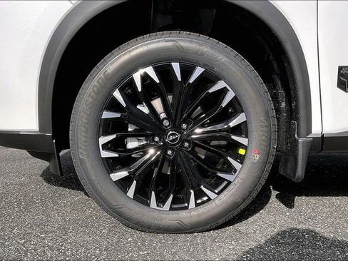 New 2026 Nissan Rogue SV image 9