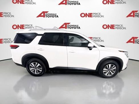 Used 2023 Nissan Pathfinder SL image 8