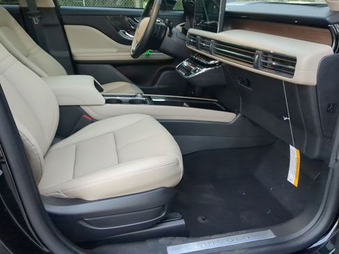New 2026 Lincoln Corsair Grand Touring w/ Jet Appearance Package AWD/4WD image 24