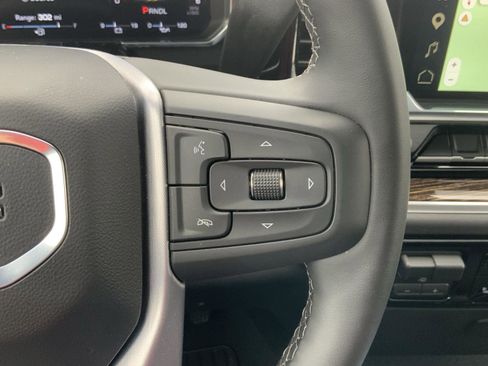 Used 2026 GMC Sierra 3500 SLE w/ SLE Convenience Package image 32