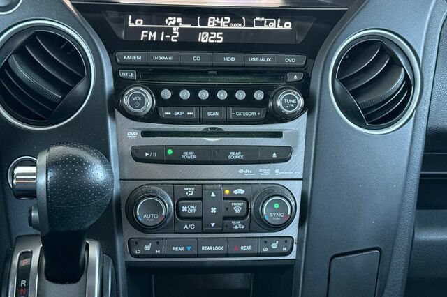 Used 2014 Honda Pilot Touring image 23