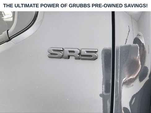Used 2025 Toyota Tacoma SR5 RWD image 41