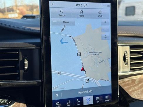 Used 2023 Ford Explorer Platinum w/ Technology Package image 22