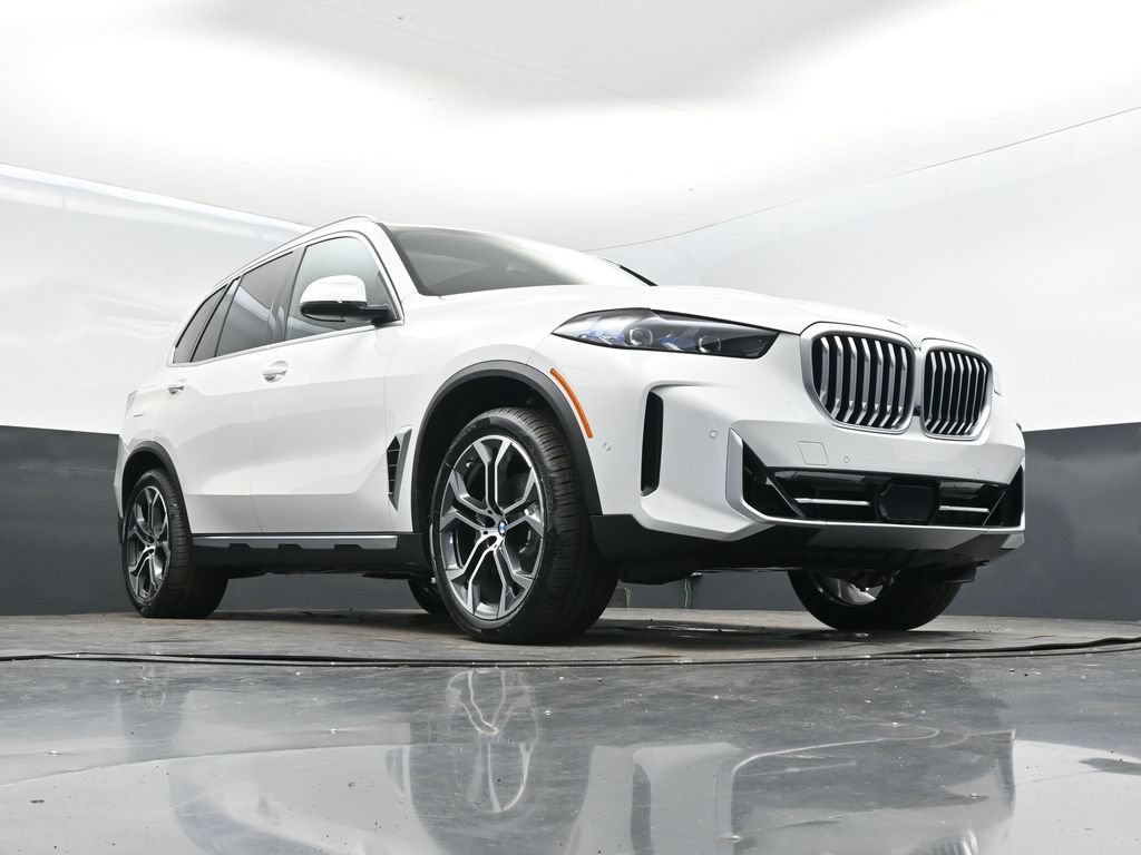 Used 2026 BMW X5 sDrive40i w/ Parking Assistance Package RWD image 44