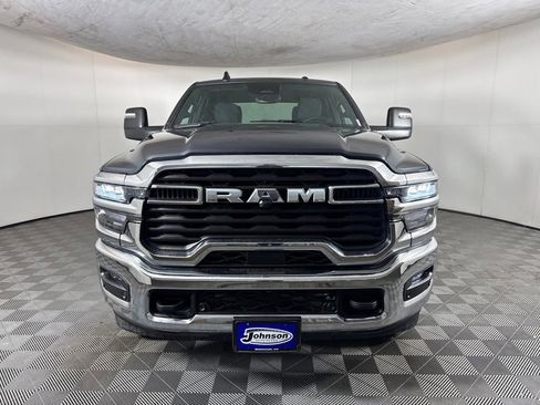 Used 2026 RAM 2500 Big Horn AWD/4WD image 2