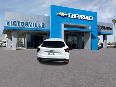 Used 2026 Chevrolet Trax LS FWD image 6