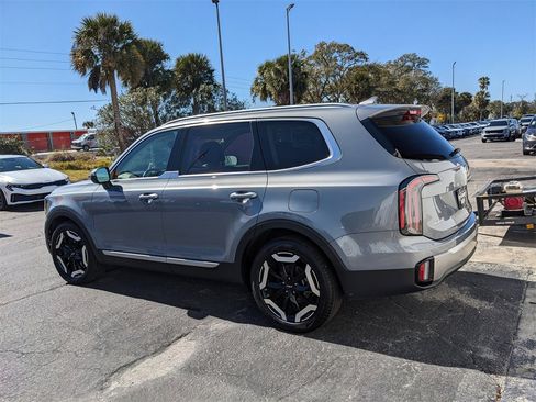 Certified 2025 Kia Telluride EX X-Line image 7