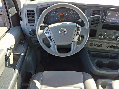 Used 2021 Nissan NV 2500 SV RWD image 11