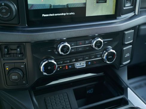 New 2026 Ford F250 Platinum image 17