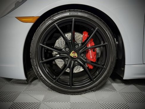 Used 2024 Porsche 718 Boxster S image 16